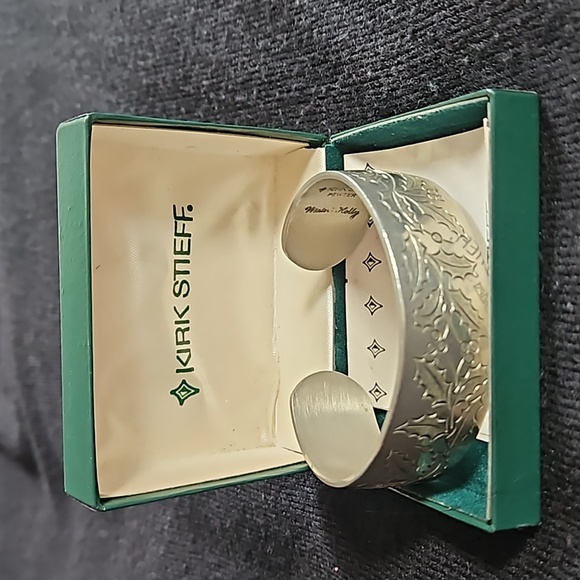 Kirk Stieff Jewelry - Vintage Kirk Stieff 7" Pewter Holly Engraved Bracelet in Gift Box